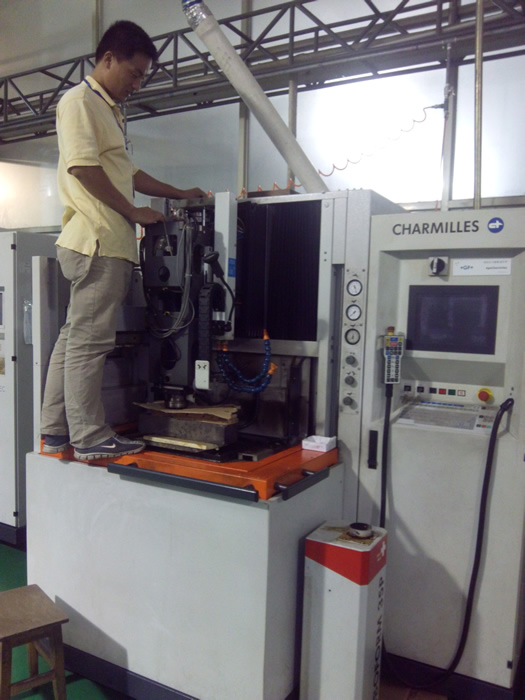 火花放电机维修